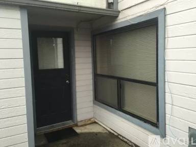 Main picture of 510 SW State St