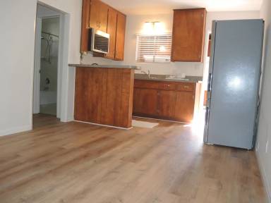 Main picture of 1110 E 21st St