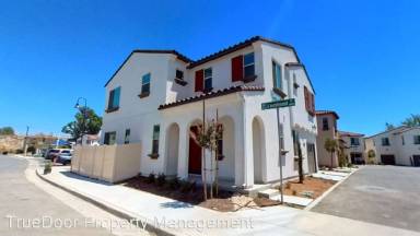 Main picture of 1995 S Barrington Pl