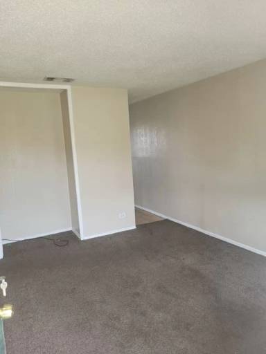 Main picture of 3104 W Kansas Ave