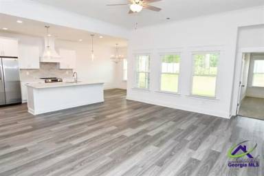 Main picture of 114 Forest Haven Way