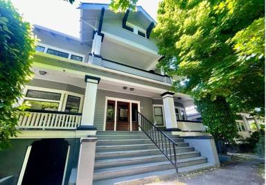 Main picture of 1814 SE Madison St
