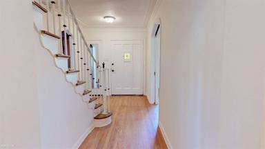 Main picture of 1567 Raymond Ave