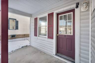 Main picture of 530 Washington St