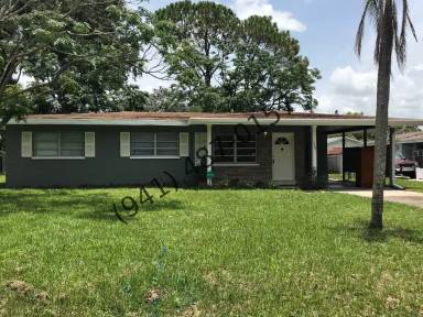 Main picture of 320 Crosby Ct
