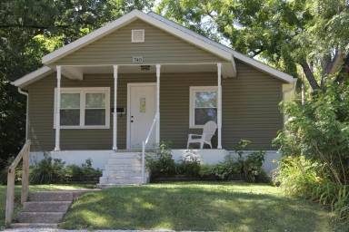 Main picture of 740 S Morton St