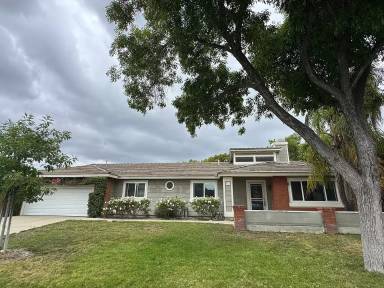 Main picture of 417 E Miramar Ave
