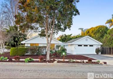 Main picture of 1455 Sterling Ave