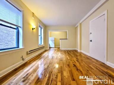 Main picture of 1347 N Dearborn St