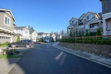 Main picture of 14520 17th Ave W