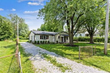 Main picture of 1810 Barnett Rd