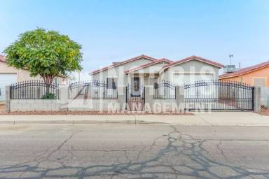 Main picture of 110 S Picacho Heights Rd