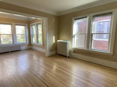 Main picture of 1832 Portland Ave
