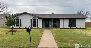 Main picture of 3100 Valley Forge Trl