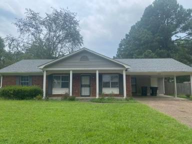 Main picture of 335 Laura Ann Dr
