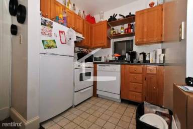 Main picture of 831 Beacon St