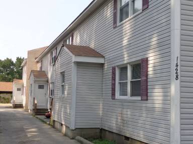 Main picture of 1428 Picadilly St