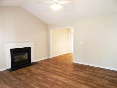 Main picture of 657 Montgomery Dr