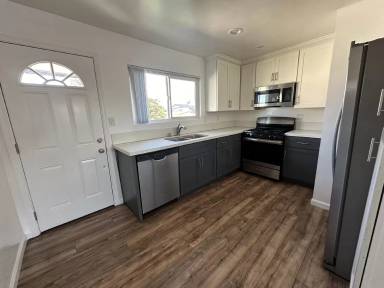 Main picture of 3811 Gamma St