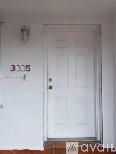 Main picture of 3005 SW 24th Ter