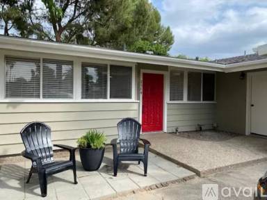 Main picture of 8512 Fullbright Ave