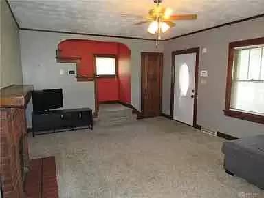 Main picture of 50 Knecht Dr
