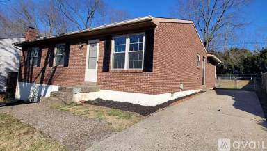 Main picture of 5205 Baywood Dr