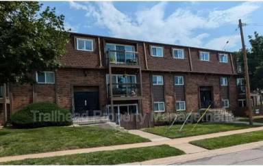 Main picture of 5880 W 58th St
