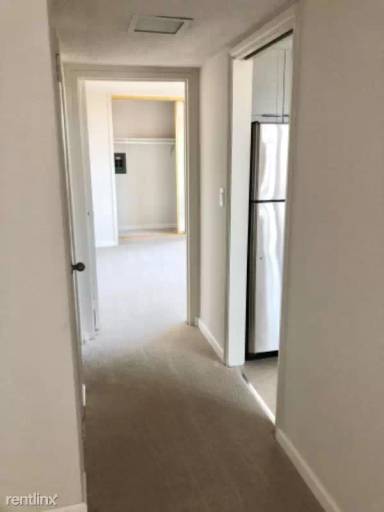 Main picture of 525 N San Mateo Dr