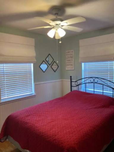 Main picture of 2701 45th Way N