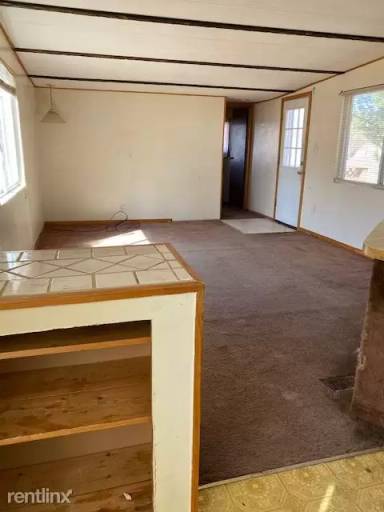 Main picture of 145900 Moon Rd