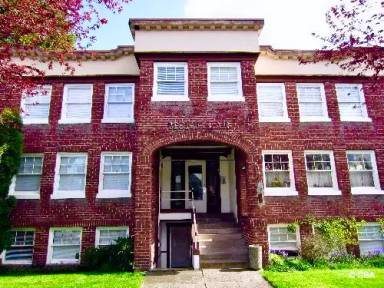 Main picture of McKellar Apartments