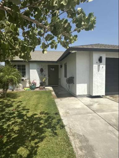 Main picture of 405 Butterfield Trl