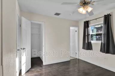 Main picture of 1821 Montague St