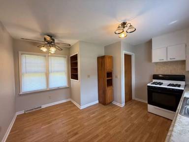 Main picture of 1765 S Fairview Ave