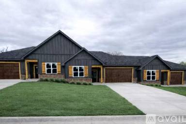Main picture of Quail Nest Dr