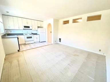 Main picture of 808 Castro St