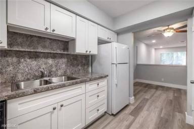 Main picture of 4305 NE 21st Ave
