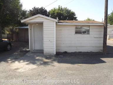 Main picture of 2903 NE Riverside Ave