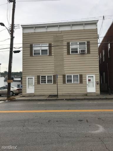 Main picture of 907 Main St