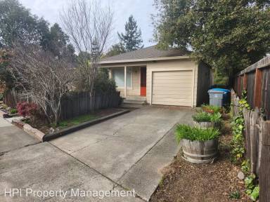 Main picture of 807 Silva Ave