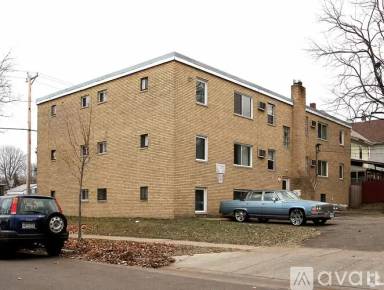 Main picture of 271 Earl St