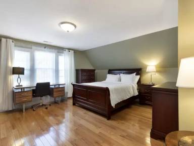 Main picture of 24 Fairmount Ave