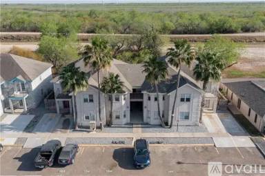 Main picture of 1800 Oasis Ave