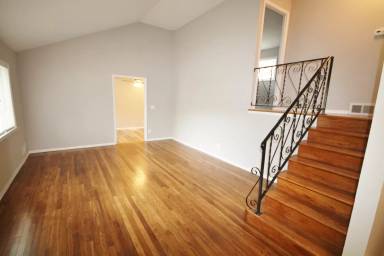 Main picture of 743 Harley Dr