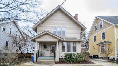 Main picture of 1116 Wells St