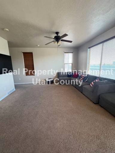 Main picture of 91 W Condor Rd