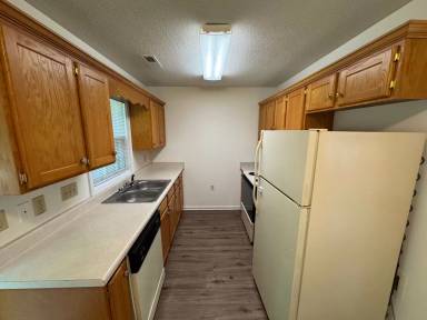Main picture of 986 8th Ave NW