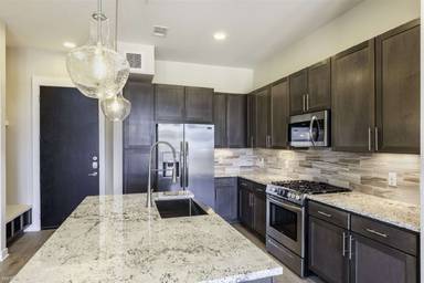 Main picture of 1510 Heights Blvd