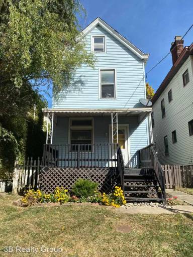 Main picture of 2110 Lawn Ave